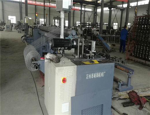 2.5mm Plc เครื่องลวดตาข่ายหกเหลี่ยมสำหรับการเสริมแรงทางเท้า
