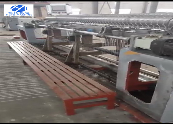 ลวดตาข่ายหกเหลี่ยม 2500 มม. Cnc ชนิดย้อนกลับทอด้วยตาข่ายขนาดใหญ่
