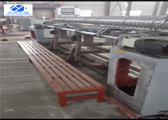ลวดตาข่ายหกเหลี่ยม 2500 มม. Cnc ชนิดย้อนกลับทอด้วยตาข่ายขนาดใหญ่