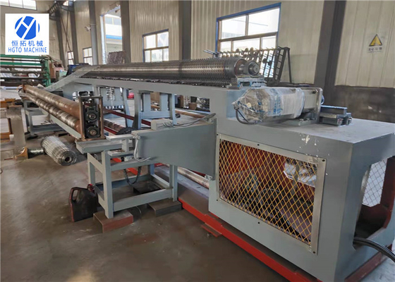 อุตสาหกรรมการเพาะพันธุ์ 4000mm Hexagonal Wire Mesh Making Machine Cnc